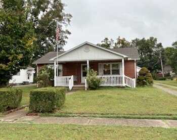 126 11th Street, Carmi, IL 62821