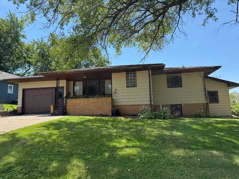 2023 Broadway, Elk Horn, IA 51531