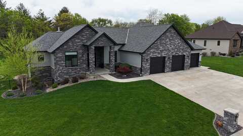 4432 Bryant Dr, Quincy, IL 62305