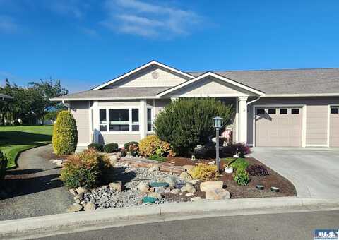 526 W Evergreen Farm Way, Sequim, WA 98382