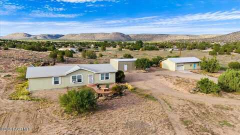 878 W Gina Marie Boulevard, Paulden, AZ 86334