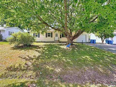 132 E 5TH Street, Coal Valley, IL 61240