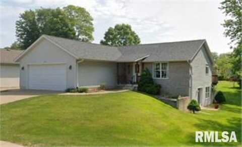 223 S 8TH Street, Le Claire, IA 52753