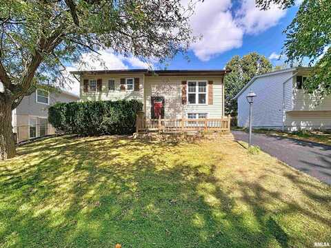 2434 W 59TH Street, Davenport, IA 52806
