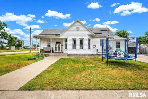 704 S MAIN Street, Lewistown, IL 61542