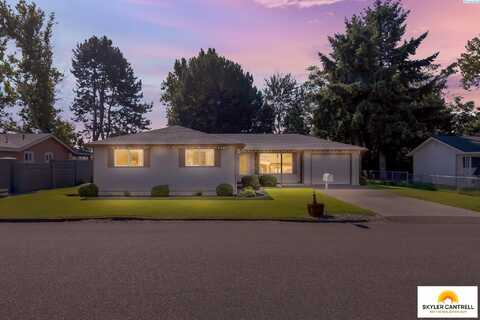 2816 W Ella Street, Pasco, WA 99301