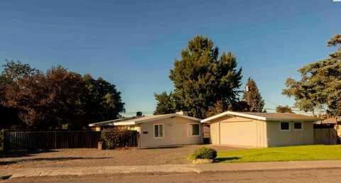 2602 W Clearwater, Kennewick, WA 99336