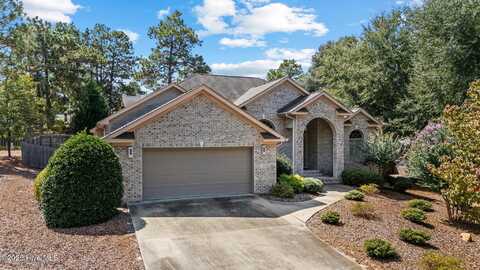 109 Sakonnet Trail, Pinehurst, NC 28374