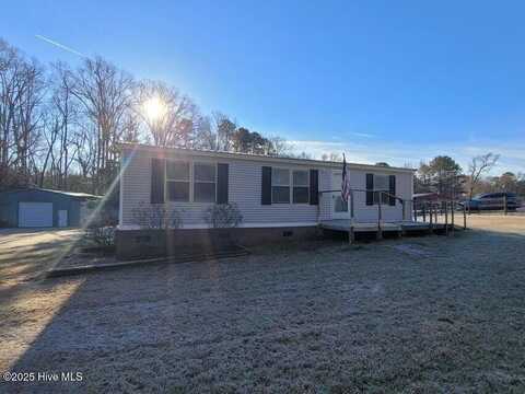 1477 Farm Life School Road, Carthage, NC 28327