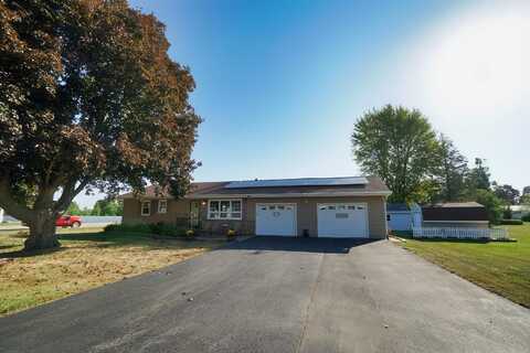 300 Chestnut, LENA, IL 61048
