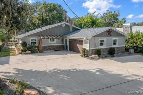 1756 SE 2nd Court, Crystal River, FL 34429