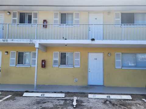 1501 Crescent Cir, West Palm Beach, FL 33403
