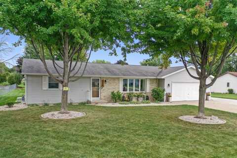 1883 MAC Lane, GREEN BAY, WI 54311