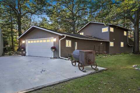 4935 SPIREA Road, OCONTO FALLS, WI 54139