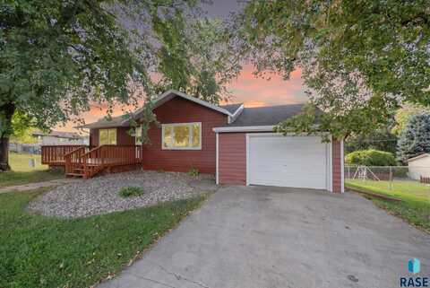 109 N Frank Ave, Garretson, SD 57030