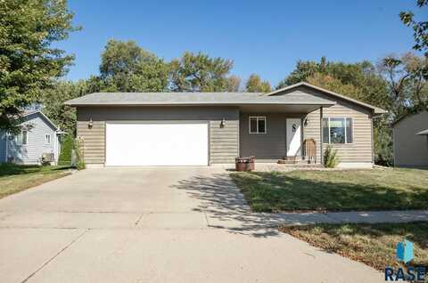 108 Kia Dr, Hartford, SD 57033