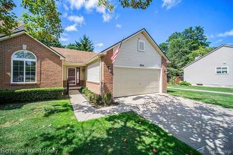 9024 Pine Cove Drive, Whitmore Lake, MI 48189