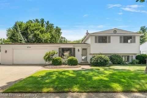 8741 Buffalo Drive, Commerce Township, MI 48382