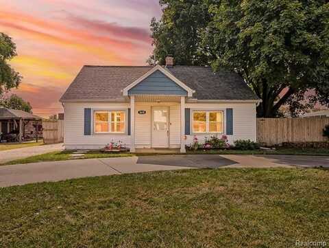 5600 Elmgrove Avenue, Warren, MI 48092