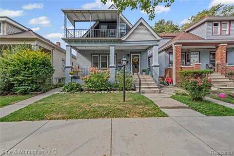 1011 Wayburn Street, Grosse Pointe Park, MI 48230