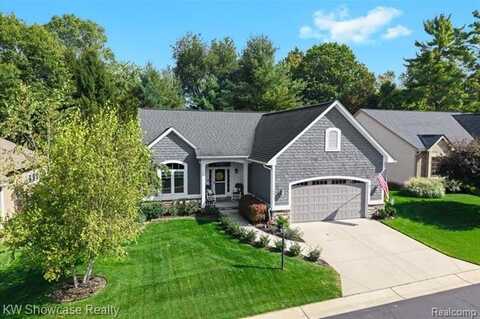 165 Cottage Lane, Milford, MI 48381
