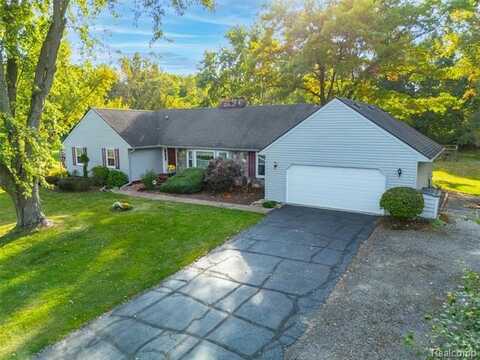 10143 Whipple Tree Lane, Clarkston, MI 48348