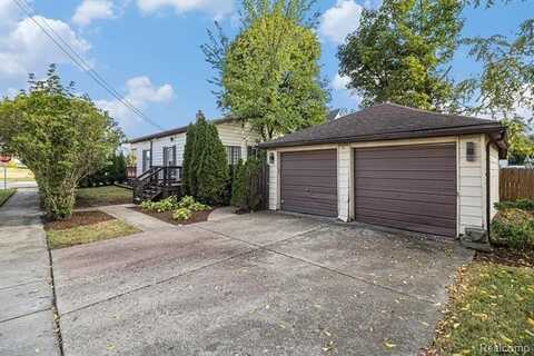 27 Elizabeth Lake Road, Pontiac, MI 48341