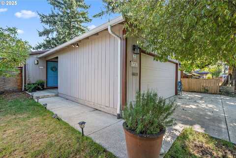 6732 SE 56TH AVE, Portland, OR 97206
