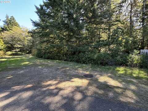 15th and Spruce, Florence, OR 97439