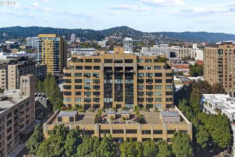420 NW 11TH AVE, Portland, OR 97209