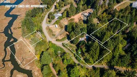 93195 COAL BANK LN, Coos Bay, OR 97420