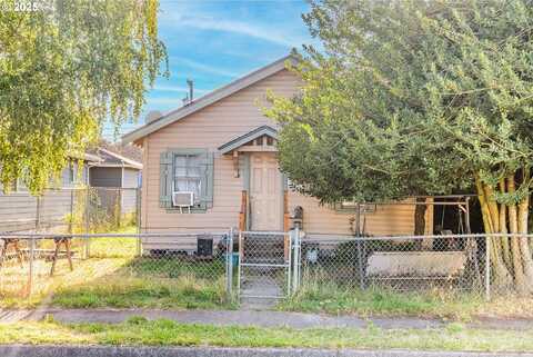 274 27TH AVE, Longview, WA 98632