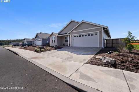 1135 SE BUGLE AVE, Warrenton, OR 97146