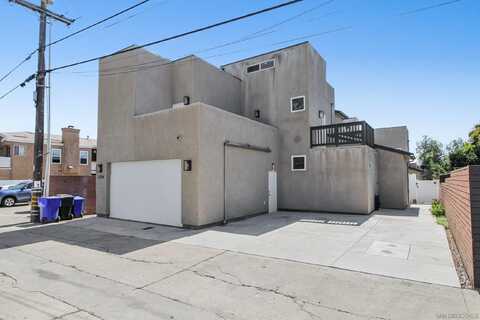 2114 Felspar St, San Diego, CA 92109