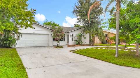 635 Kingbird Circle, Delray Beach, FL 33444