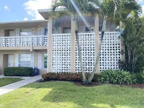 2480 Juniper Drive, Delray Beach, FL 33445