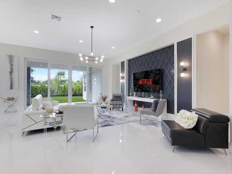 9124 Coral Isle Circle, Palm Beach Gardens, FL 33412