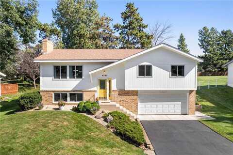 4252 Heritage Drive, Vadnais Heights, MN 55127