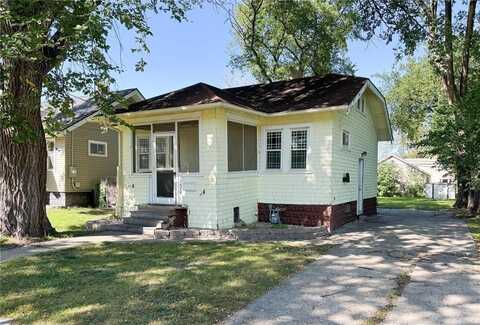 1517 9th Avenue S, Fargo, ND 58103