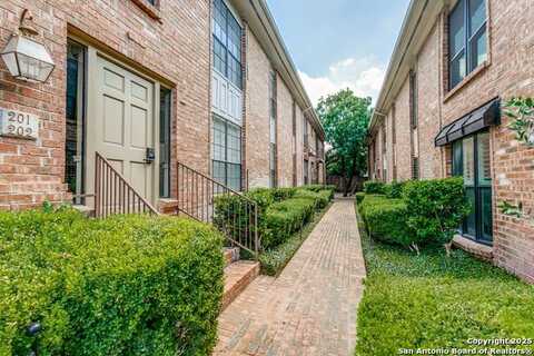 7815 Broadway, San Antonio, TX 78209