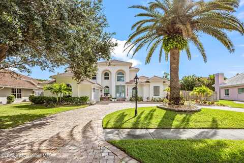 385 Newport Drive, Indialantic, FL 32903