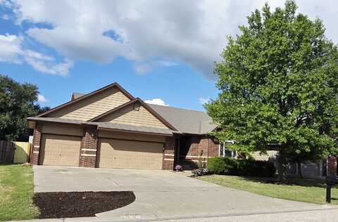 504 S Shira Cir, Haysville, KS 67060