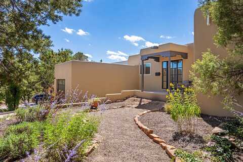 216 Spruce, Santa Fe, NM 87501