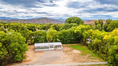691A State Rd 76, Chimayo, NM 87522