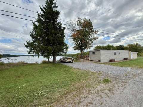 2256 County Route 6, Hammond, NY 13646