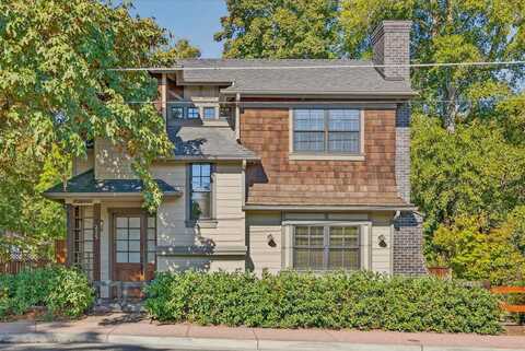 225 N Oregon Street, Jacksonville, OR 97530