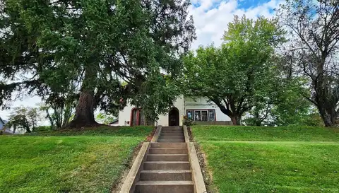 13 W Hefron Street, Washington, IN 47501