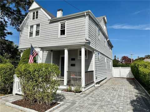 8 Morton Avenue, Newport, RI 02840