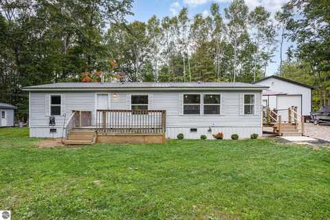 9309 Merle Drive, Crystal, MI 48818
