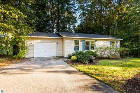 1866 Pinewood Avenue, Traverse City, MI 49685